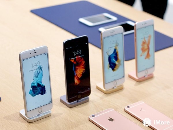 Apple bị cáo buộc làm giá iPhone 6S tại Nga