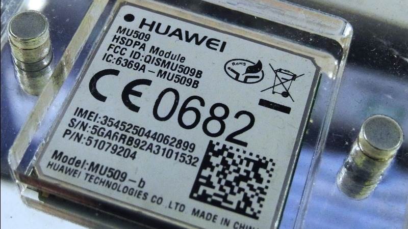 Bị Mỹ cấm vận, Huawei chuyển hướng sang khai mỏ, bán tấm pin mặt trời