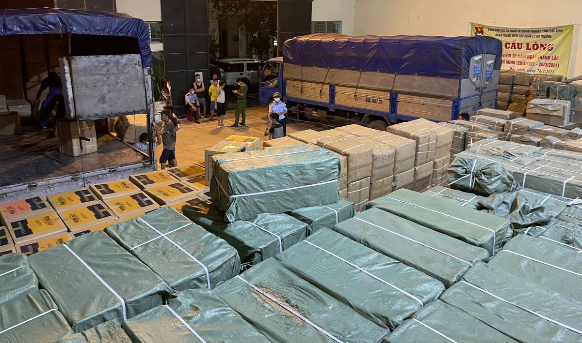 Phát hiện kho chứa 50 tấn hàng giả trị giá gần 10 tỷ đồng tại Bắc Ninh