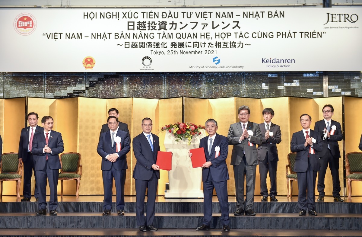 Việt Nam - Nhật Bản ký kết hơn 40 thỏa thuận hợp tác trị giá nhiều tỷ USD