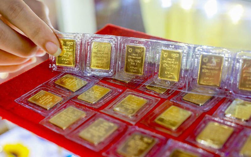 Giá vàng trong nước phiên đầu tuần giảm nhẹ, vẫn cao hơn thế giới 12,3 triệu đồng/lượng