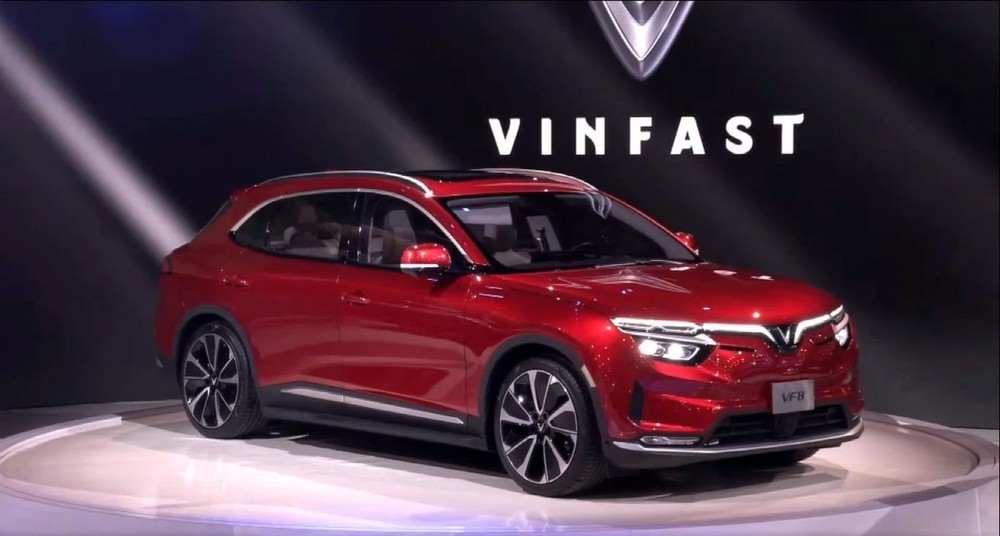 VinFast dừng sản xuất xe xăng, chuyển hoàn toàn sang xe thuần điện từ cuối 2022