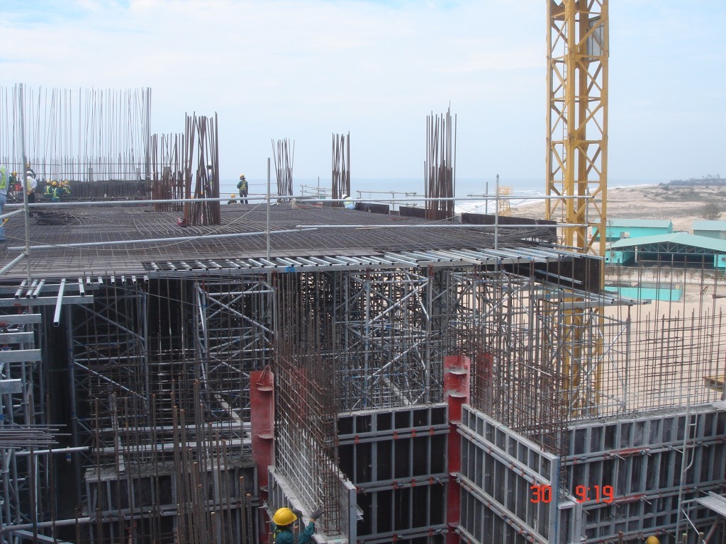 Bộ Xây dựng: Giá thép tăng đột biến tác động tiêu cực đến xây dựng