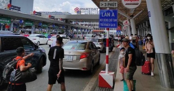 thumbnail - Đề xuất giải pháp giảm ùn tắc sân bay Tân Sơn Nhất