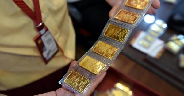 thumbnail - Giá vàng SJC vọt tăng, áp sát mốc 68 triệu đồng/lượng