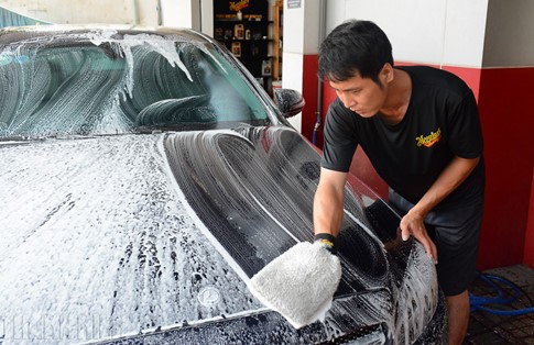 5 sai lầm phổ biến của chủ xe khi tự rửa ô tô tại nhà - ảnh 3