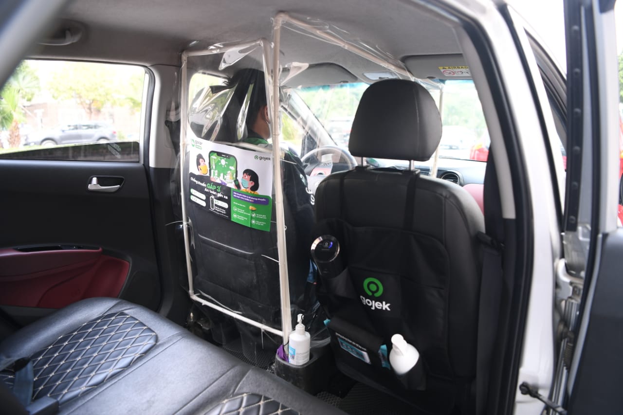 Gojek Launches GoCar in Hanoi, Equipping All Cars with Protective Shields and Air Purifiers