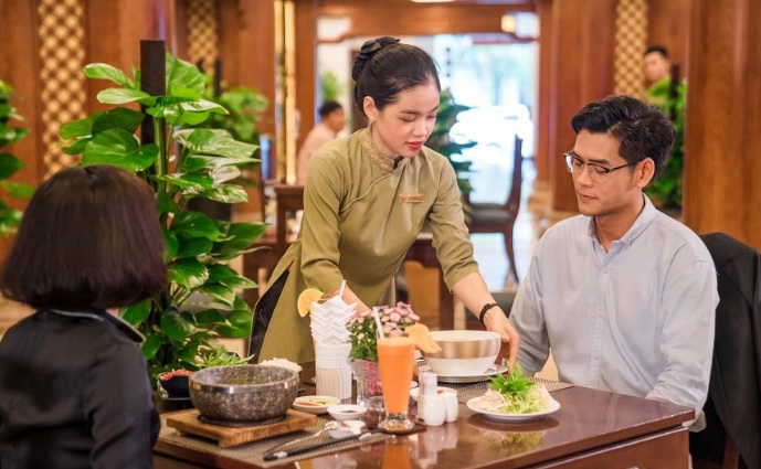 Ưu đãi hàng loạt các dịch vụ cao cấp tại khách sạn 5 sao – Rex Hotel Saigon