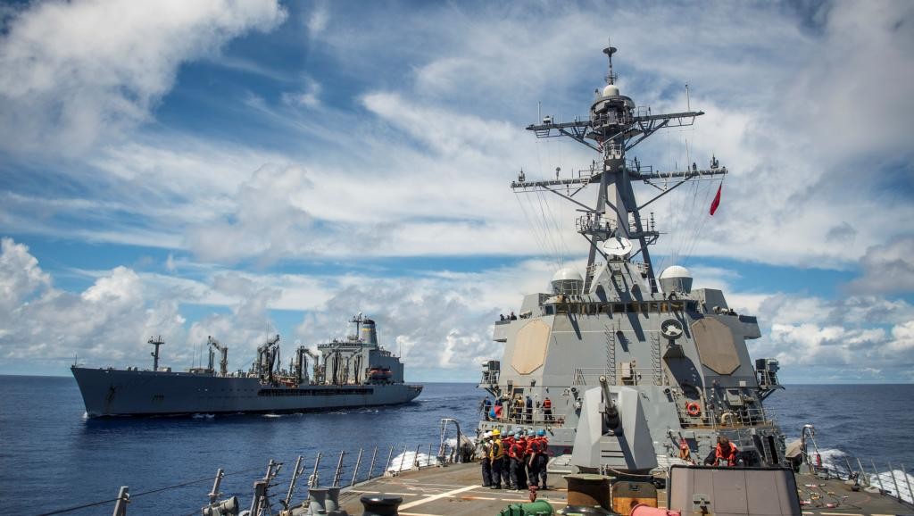 Chiến hạm USS Chafee (P) trên Thái Bình Dương. Ảnh ngày 20/09/2017. Ảnh US Navy via Reuters