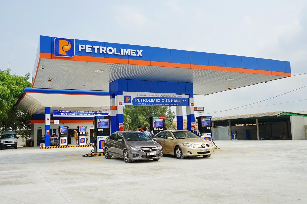 Giá xăng dầu thế giới tăng cao, Petrolimex vẫn lỗ 196 tỷ đồng trong quý 2