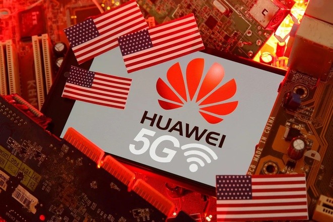 Huawei vừa được tuyên trắng án trước những cáo buộc ăn cắp sở hữu trí tuệ, vi phạm lệnh cấm vận của Mỹ. Ảnh: Reuters.
