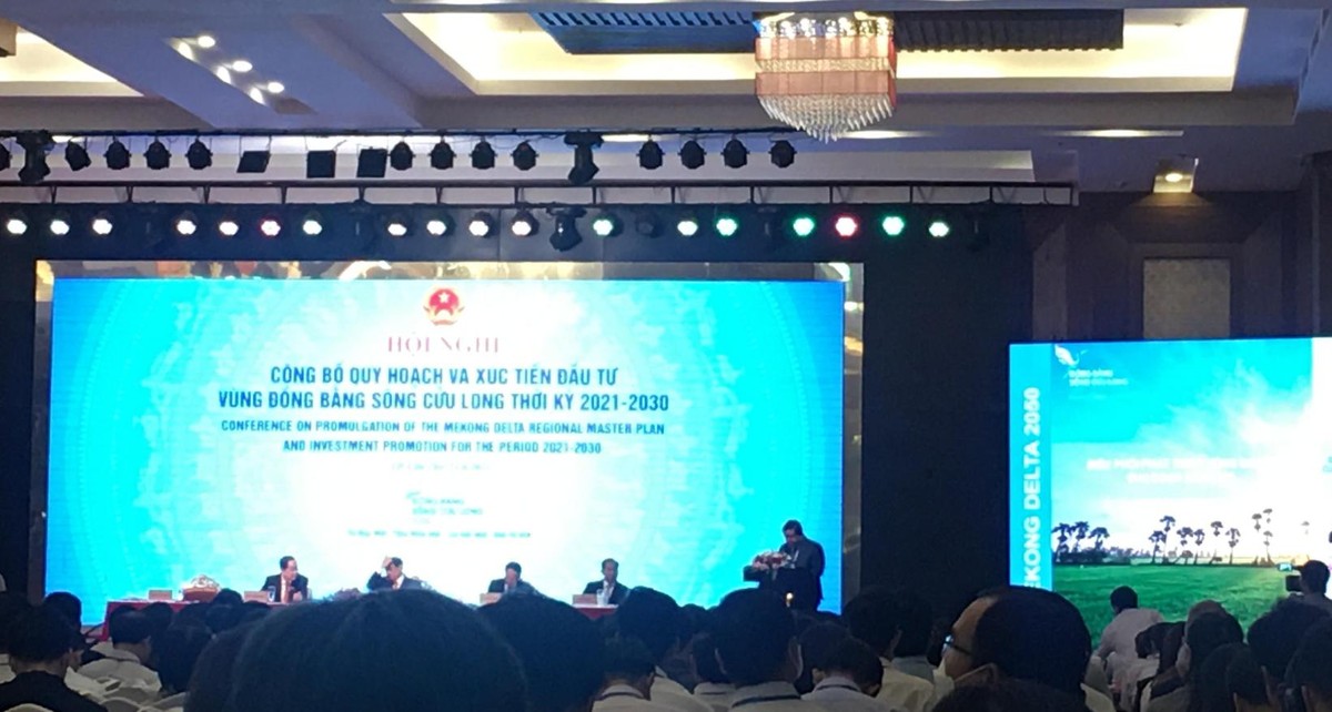 Bộ trưởng Nguyễn Chí Dũng phát biểu tại hội nghị