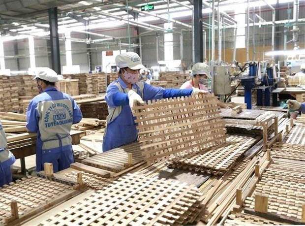 Sản phẩm đồ gỗ xuất khẩu sang Thụy Sỹ tại nhà máy của Công ty CP Woodsland Tuyên Quang