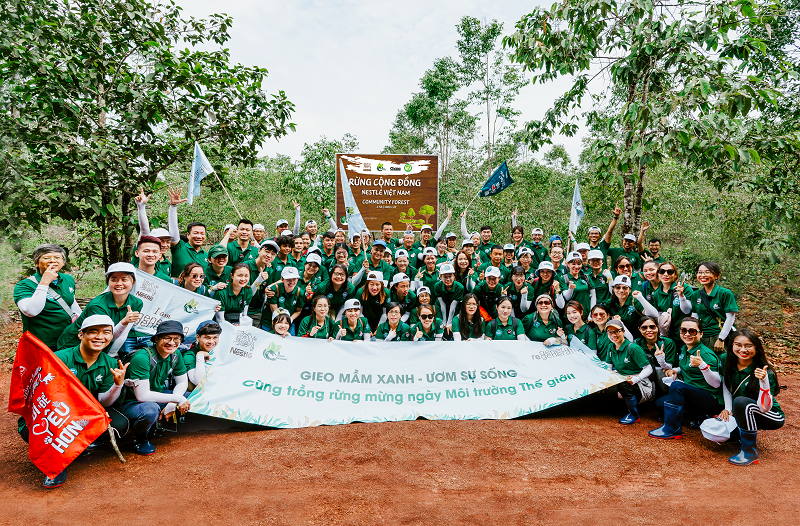 Hoạt động trồng rừng “Gieo Mầm Xanh – Ươm Sự Sống” nhằm nâng cao nhận thức chào mừng Ngày Môi trường Thế giới (5_6_2022)