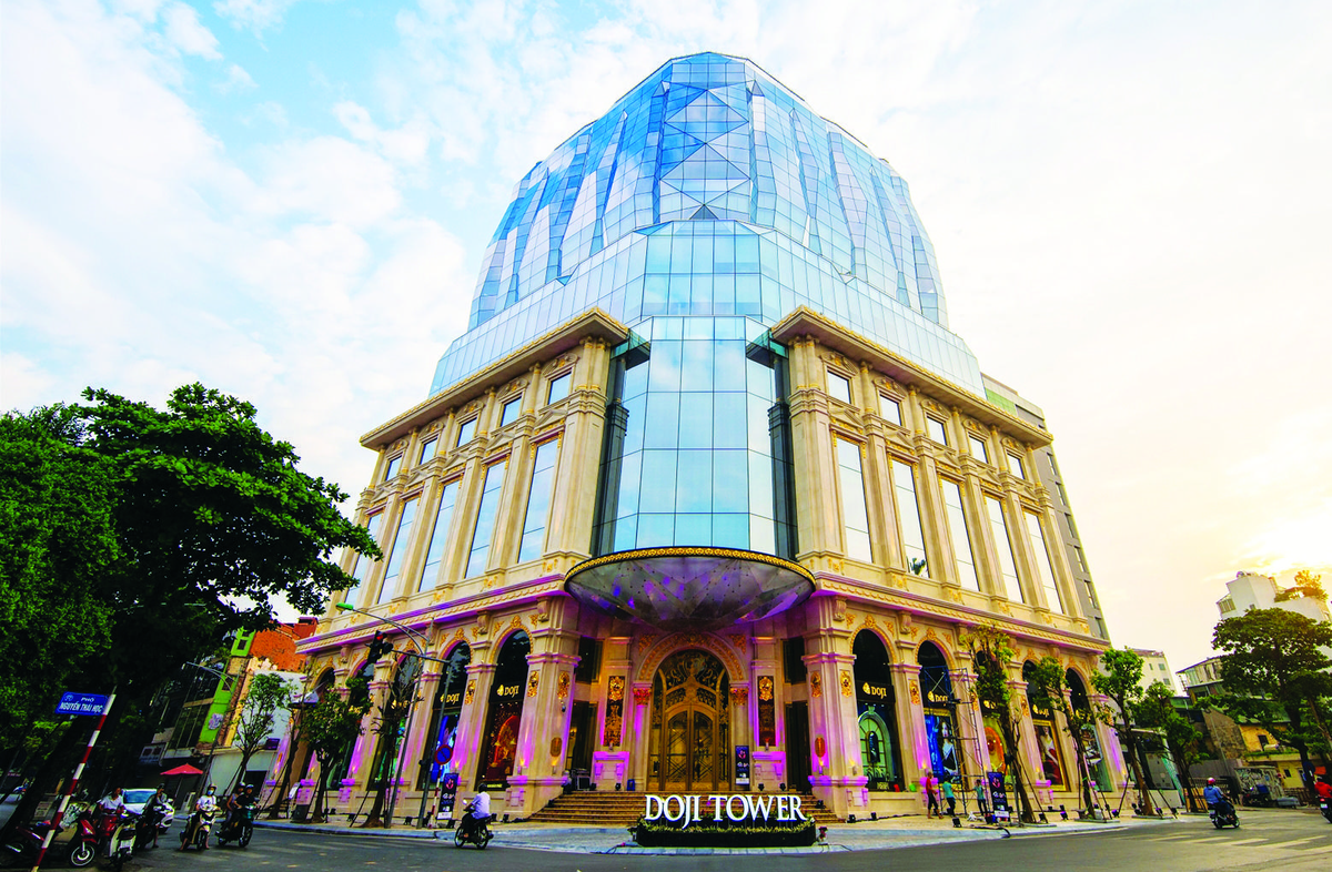 Tòa nhà DOJI Tower – Trụ sở chính của Tập đoàn DOJI có kiến trúc độc đáo mô phỏng viên kim cương hoàn mỹ