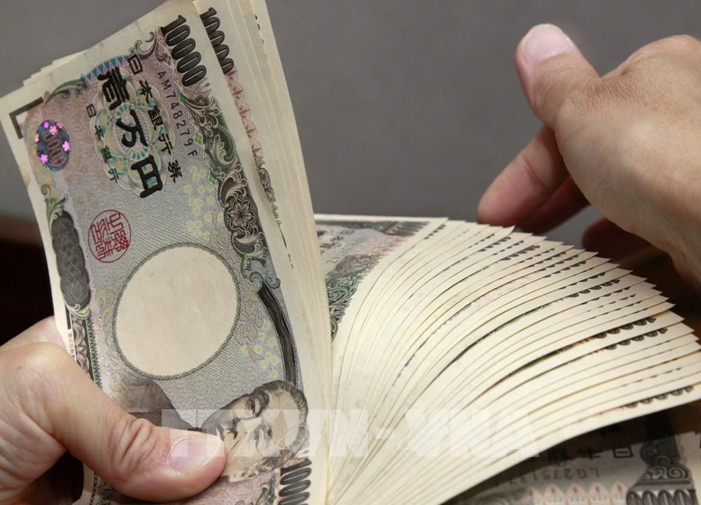 Đồng 10.000 yen của Nhật Bản. Ảnh: AFP/TTXVN