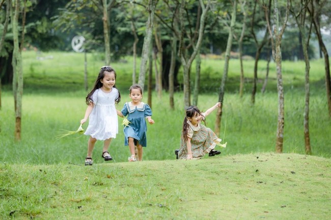 Trẻ con Ecopark có tuổi thơ của “thời ông bà, cha mẹ” ảnh 4