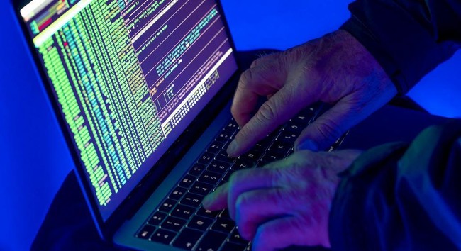 Ukraine quyên góp tiền mã hoá, “trọng dụng” hacker để chống Nga  ảnh 1