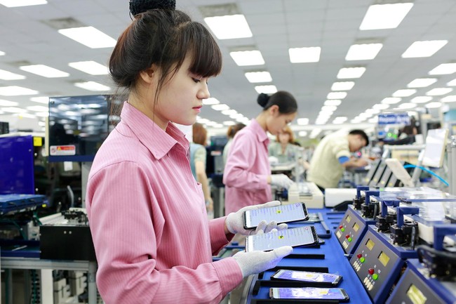 Báo Hàn Quốc: Dấu hiệu tăng trưởng chững lại, Samsung điều chỉnh mục tiêu xuất xưởng ảnh 1