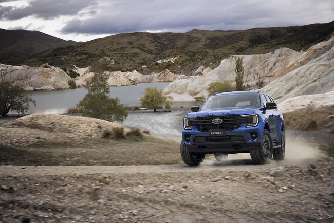 Ford Everest mới chính thức ra mắt, giá từ 1,1 tỷ đồng ảnh 11